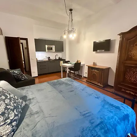 Monolocale Nel Cuore Di Finalborgo Apartmán *